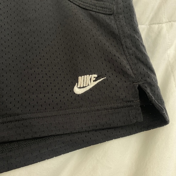 Nike Shorts - Size Small - Picture 2 of 3